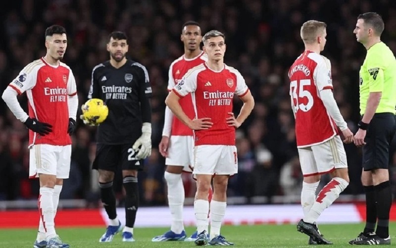 Sự thiếu ổn định đã bộc lộ rõ ở Arsenal