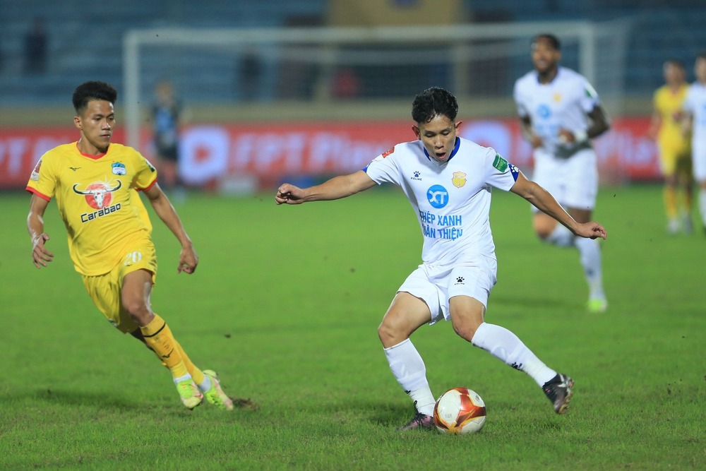 Nhận định soi kèo HAGL vs Nam Định lúc 17h00 ngày 31/10/2025 nhan-dinh-soi-keo-hagl-vs-nam-dinh-luc-17h00-ngay-31-10-2025-1